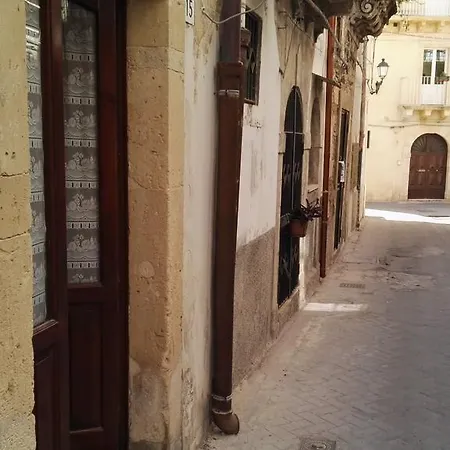 Semesterbostad Calarossa Syrakusa